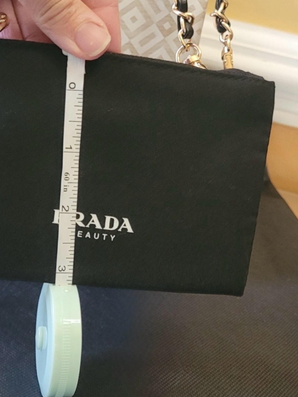 Prada - Picture 5 of 6